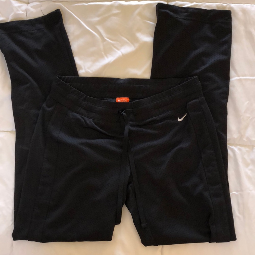 Black nike sweats